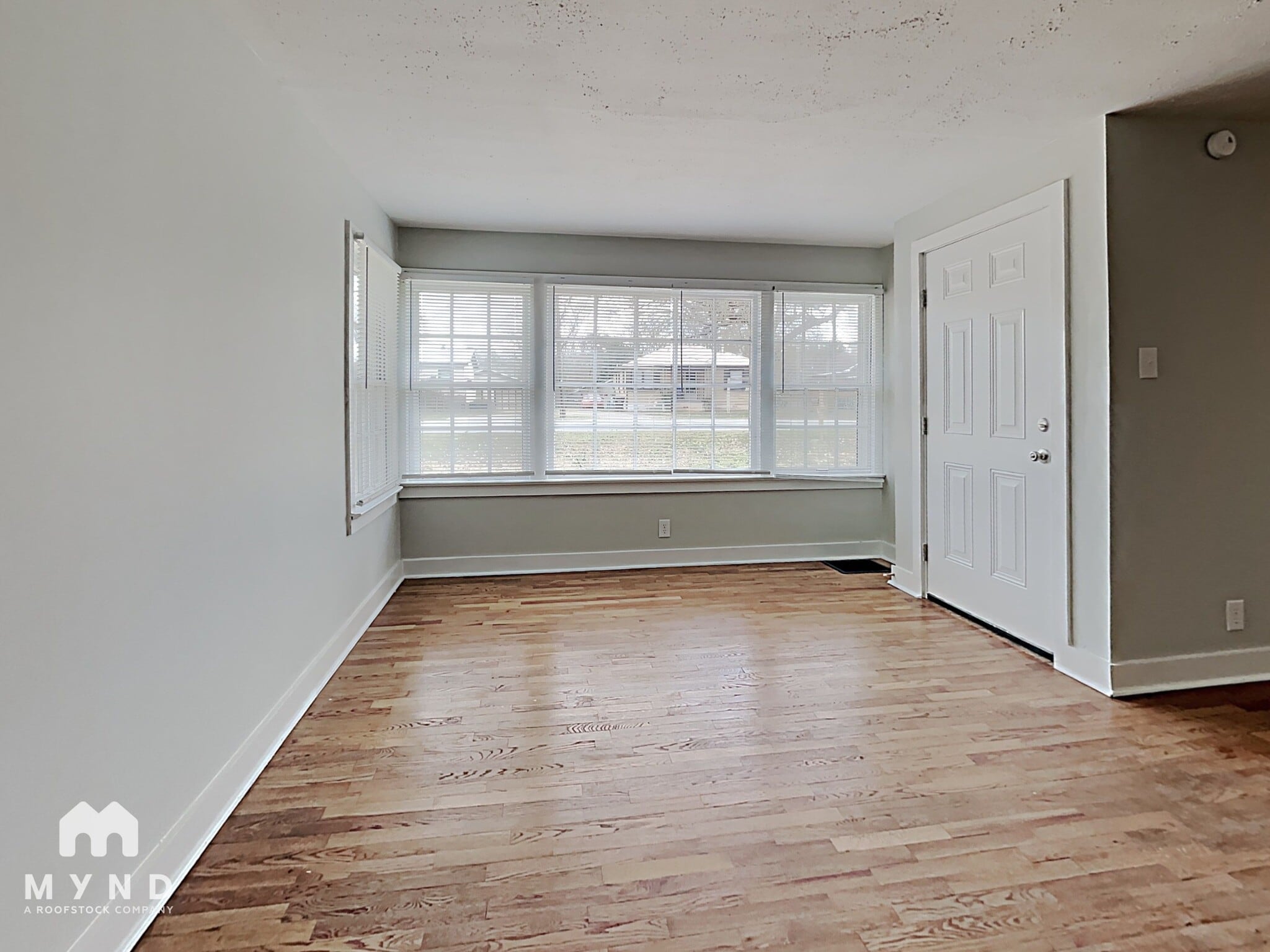 Building Photo - 1222 Eastern Valley Rd