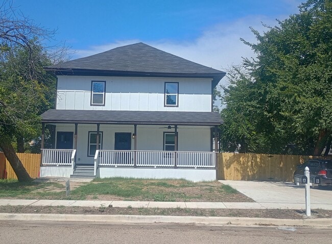 Primary Photo - 909 N 16th St
