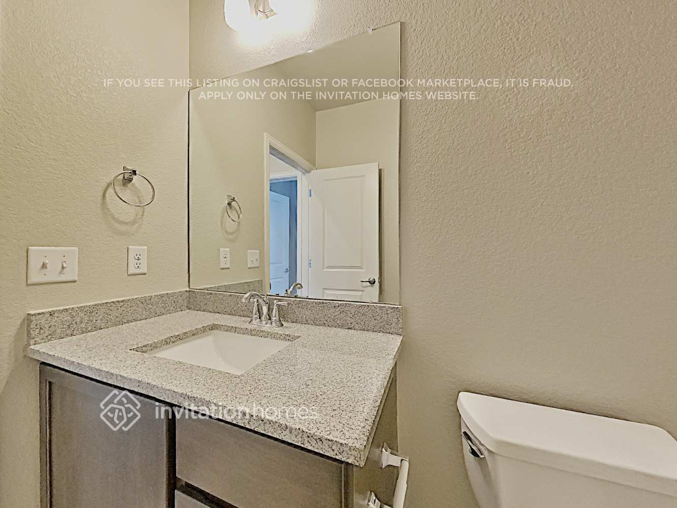 Building Photo - 4222 Prairie Dr