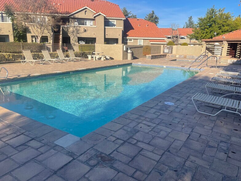 Building Photo - 200 E Alessandro Blvd