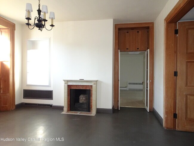 Building Photo - 549 NY-23B