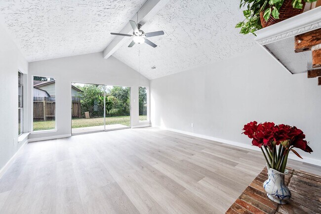 Building Photo - 3430 W Creek Club Dr