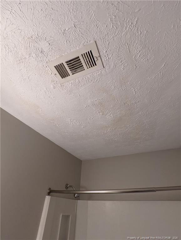 Building Photo - 833 Applewood Ln