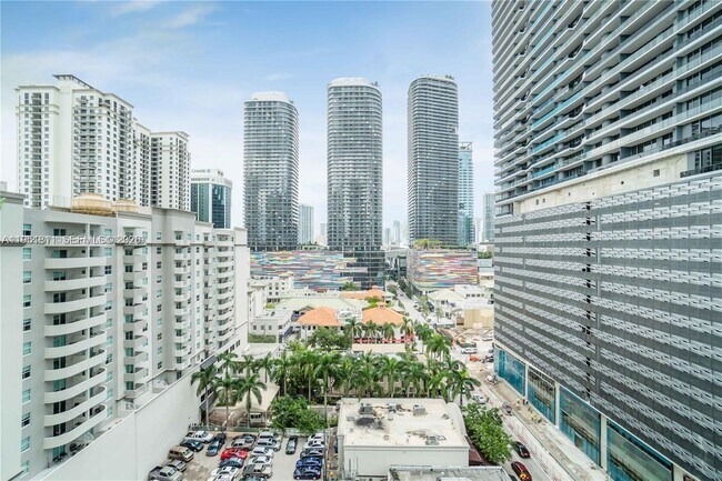 Building Photo - 1100 S Miami Ave