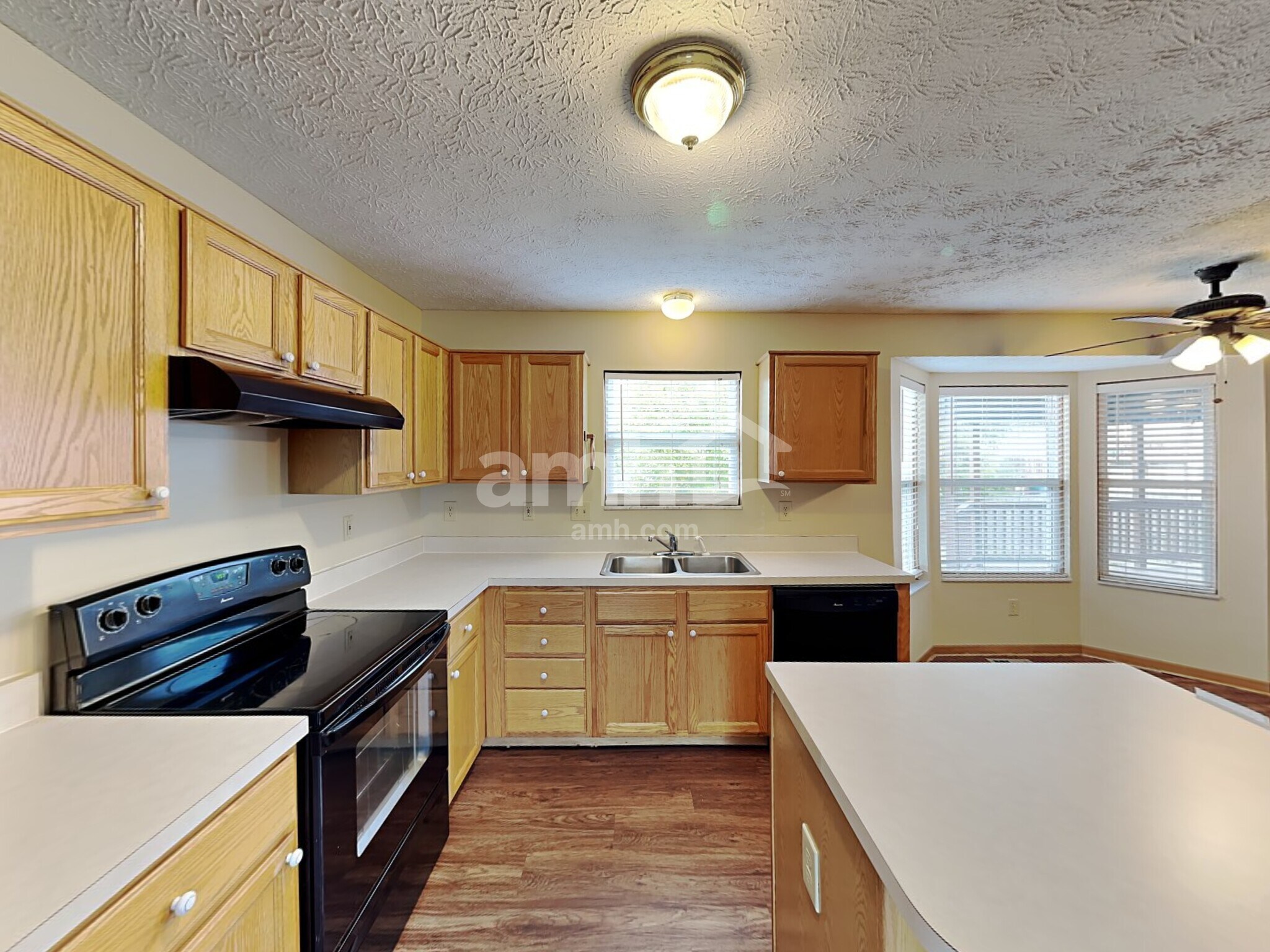 Building Photo - 1449 Tall Pine Ct