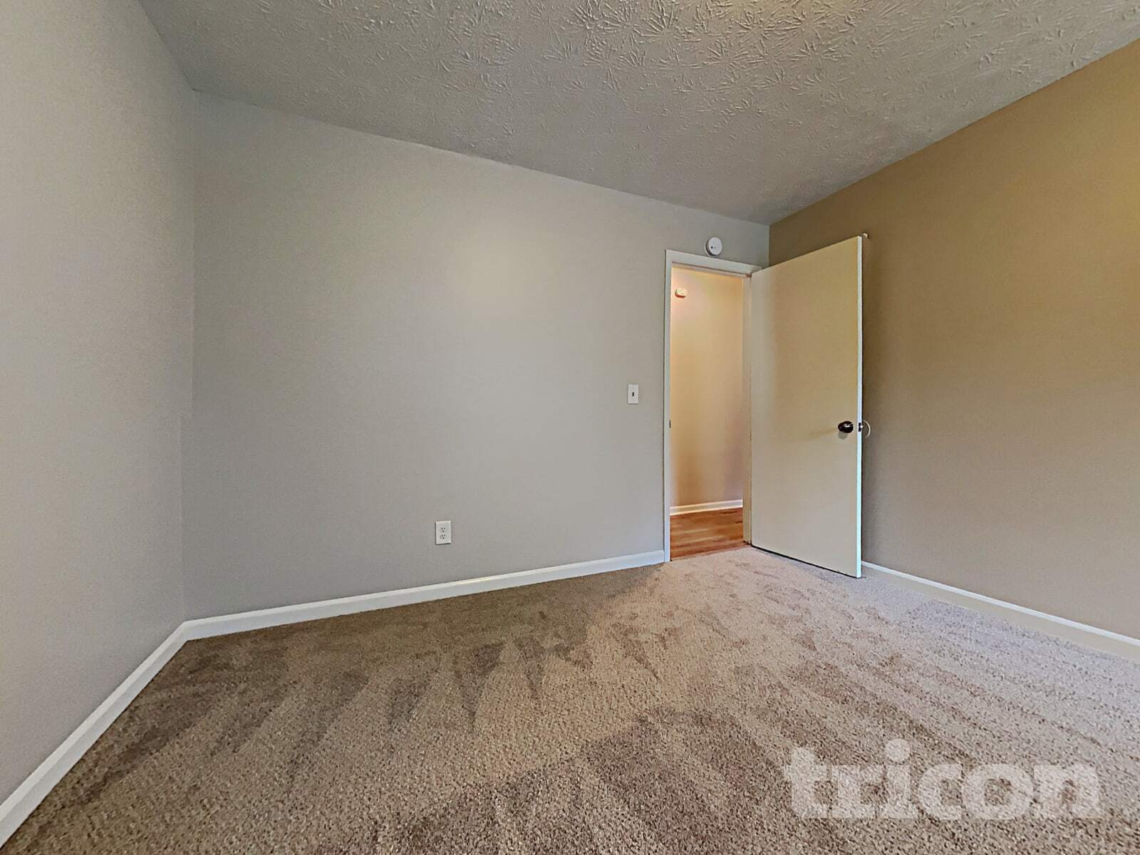 Building Photo - 5569 Princeton Oaks Ln