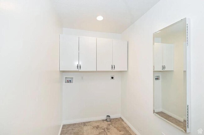 Building Photo - 3568 N 500 E