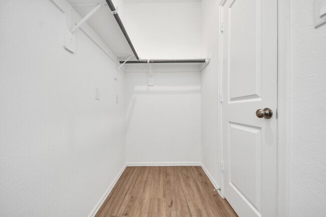 Building Photo - 6233 Arcadia Sound Ln