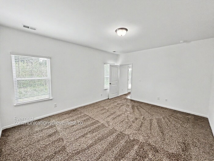 Building Photo - 3231 Briar Chapel Dr