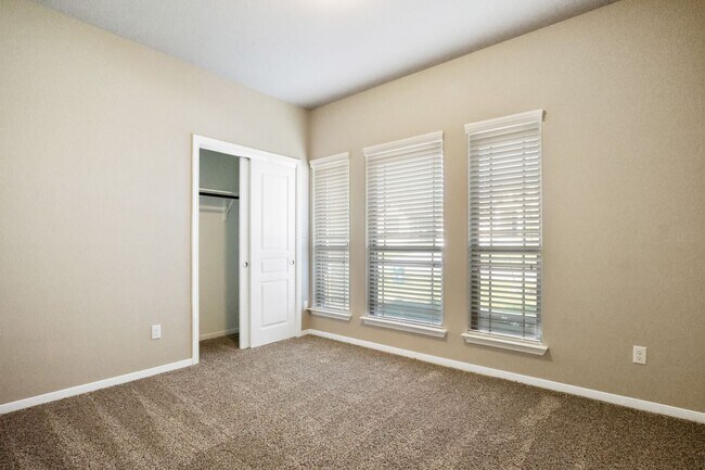 Building Photo - 3 Bedroom Home in Wyndham Hills (Academy I...