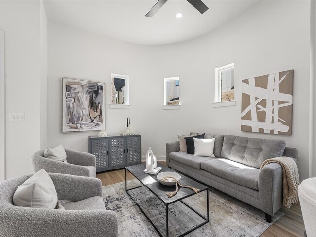 Building Photo - 2598 W Tidwell Rd