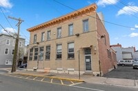 Building Photo - 201 19th St