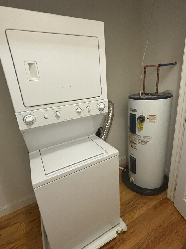 Building Photo - 2015 N 16th St