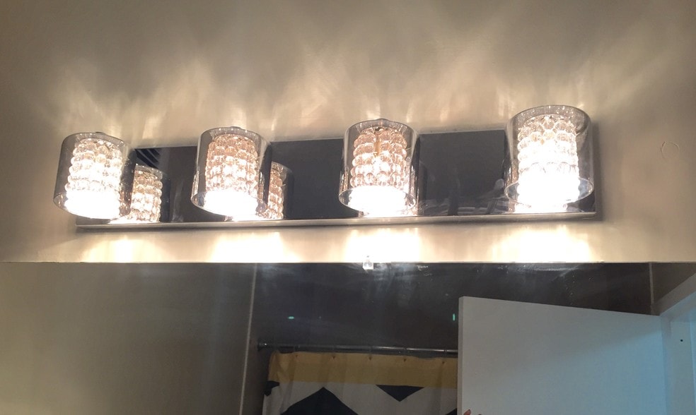 Building Photo - 200 N Dearborn St