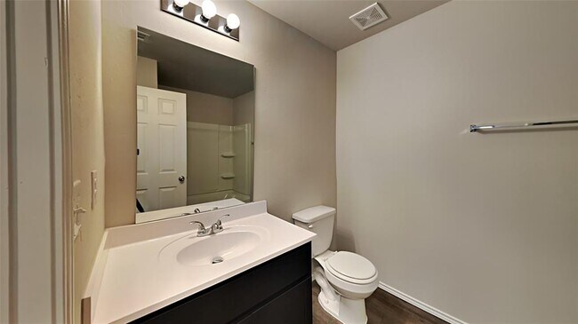 Building Photo - 11748 NW 99th Ter