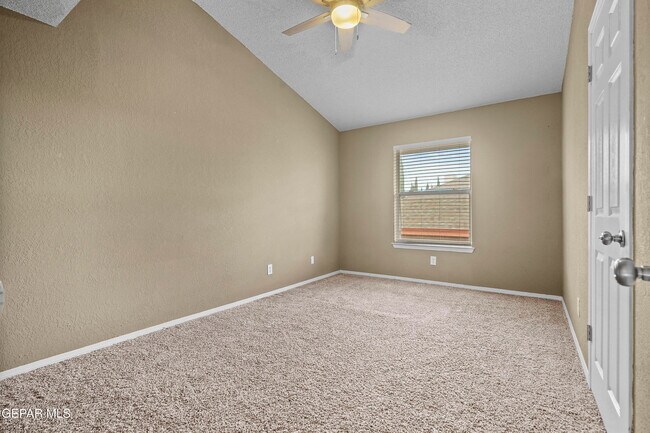 Building Photo - 11941 Arrow Knoll Cir