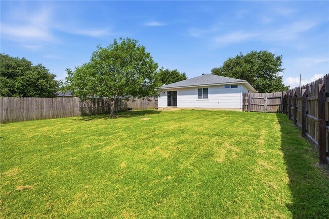 Building Photo - 4330 Spring Garden Dr