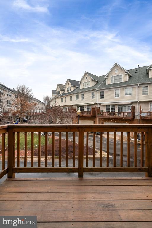 Building Photo - 5061 Kilburn St