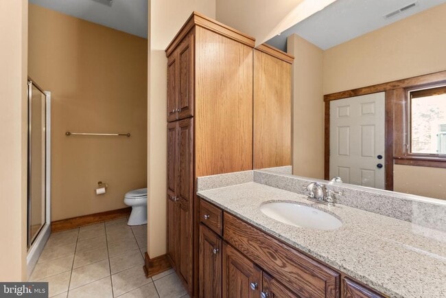 Building Photo - 3535 Meadow Rd