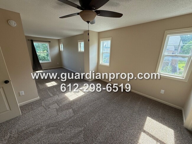 Building Photo - End Unit Townhouse Available Now, Loft Area, Large Primary Suite, Private Side Patio