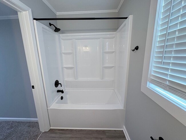 Building Photo - Newly Renovated 3 Bedroom 2 Bath w/ Flex Room Located in a Sought-after Neighborhood!