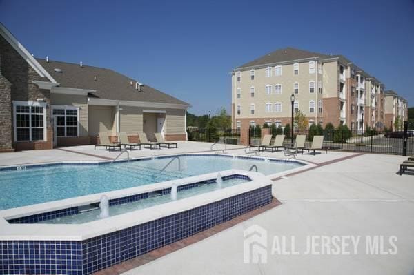 Building Photo - 1443 Sierra Dr