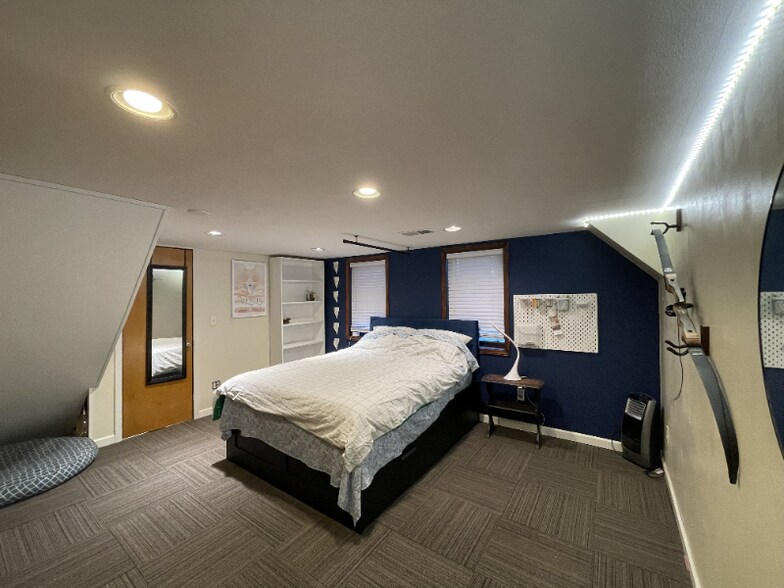 Building Photo - 2888 Colonial Way