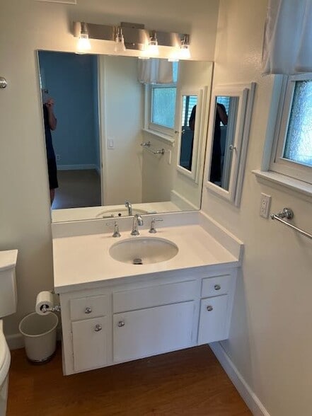 Building Photo - 94 Oakleaf Ave