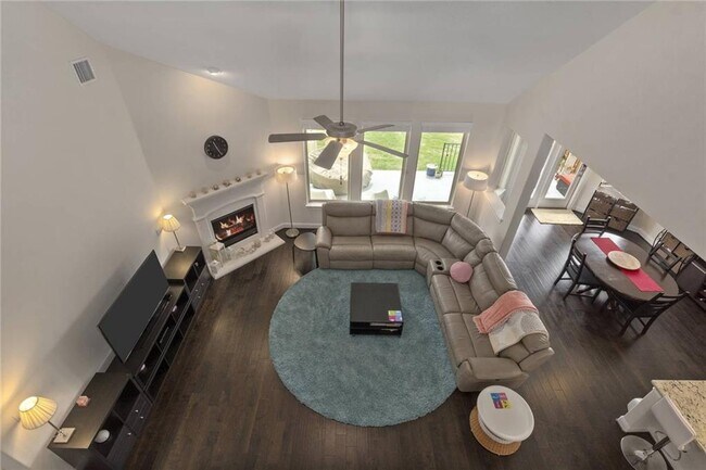 Building Photo - 15609 Cabrillo Way