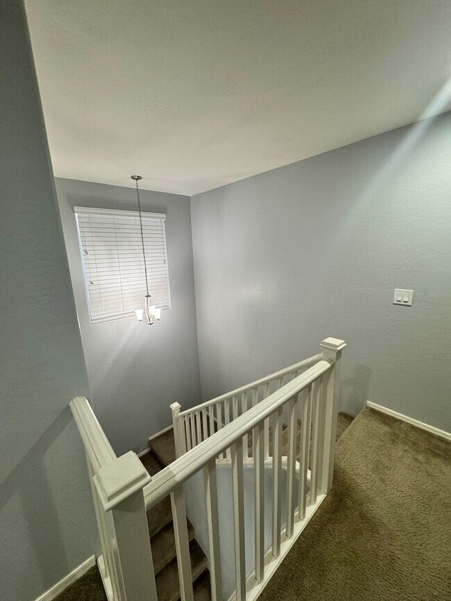 Building Photo - 4 BEDROOM HOME IN COLDWATER RANCH