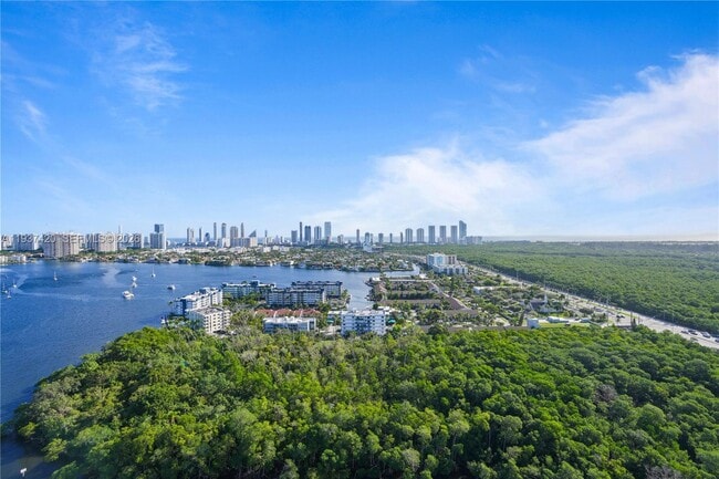 Building Photo - 16385 Biscayne Blvd