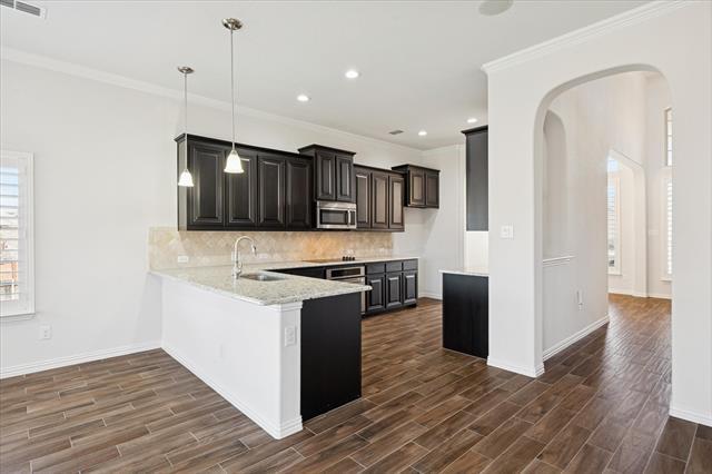 Building Photo - 5805 Canyon Oaks Ln