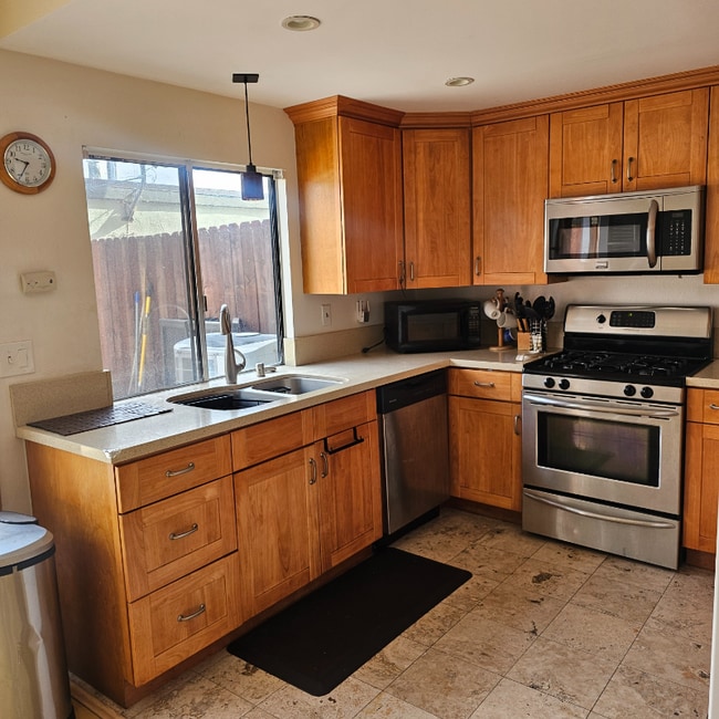 Building Photo - 9502 Karmont Ave