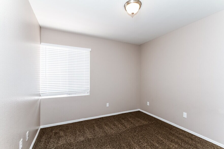 Building Photo - 8110 Sundown Vista Ave