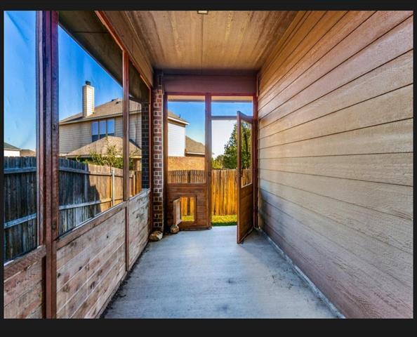 Building Photo - 10924 Braemoor Dr