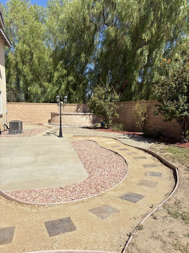 Building Photo - 4 Bed 3 Bath Home for Rent in Murrieta
