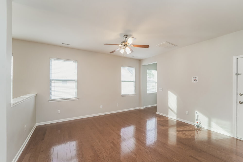 Building Photo - 701 Hicklin Dr