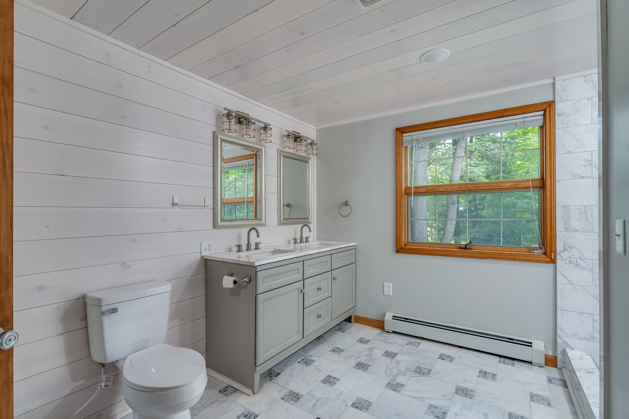 2nd Floor Master Bath - 108 Stafford Dr