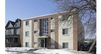 Building Photo - 2926 Harriet Ave S