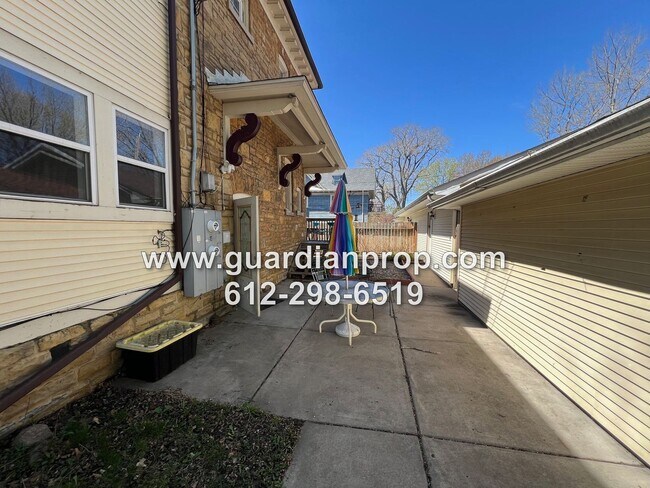 Building Photo - 625 Marshall Ave