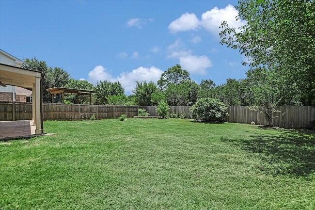 Building Photo - 8111 Hawick Dr