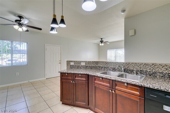 Building Photo - 10245 S Maryland Pkwy