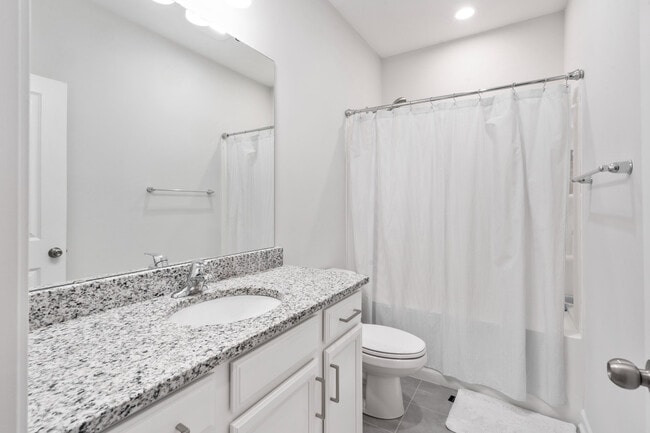 Building Photo - 214 Maidstone Trail