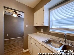 Building Photo - 2802 Lasses Blvd