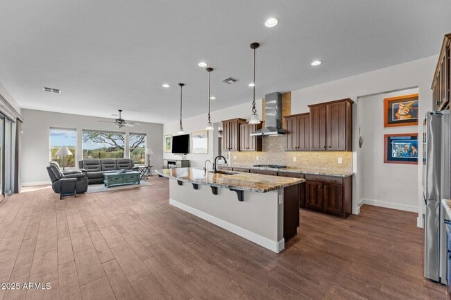 Building Photo - 3672 Ridgeview Ter