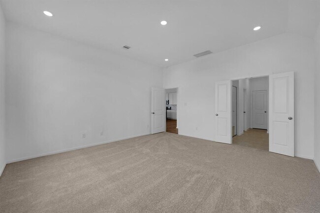 Building Photo - 13318 Rosemary Dr
