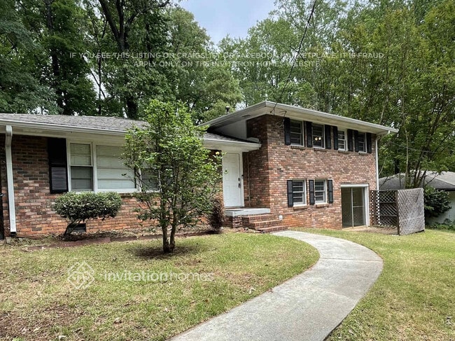 Building Photo - 1398 Yates Ave