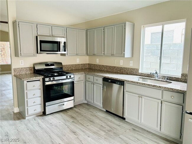 Building Photo - 3713 Cactus Wheel Ct