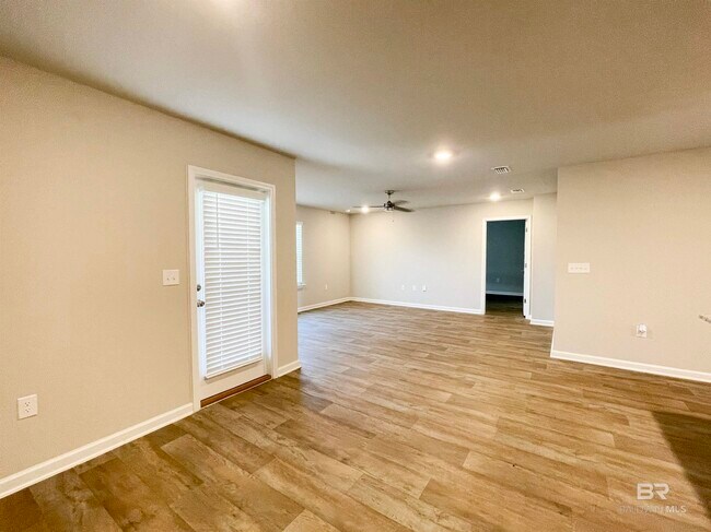 Building Photo - 10252 Ruffian Rte