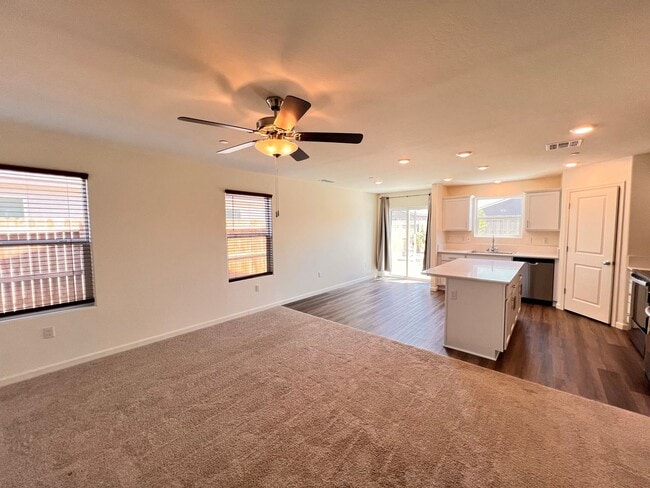 Building Photo - 8603 Lunascape Ave